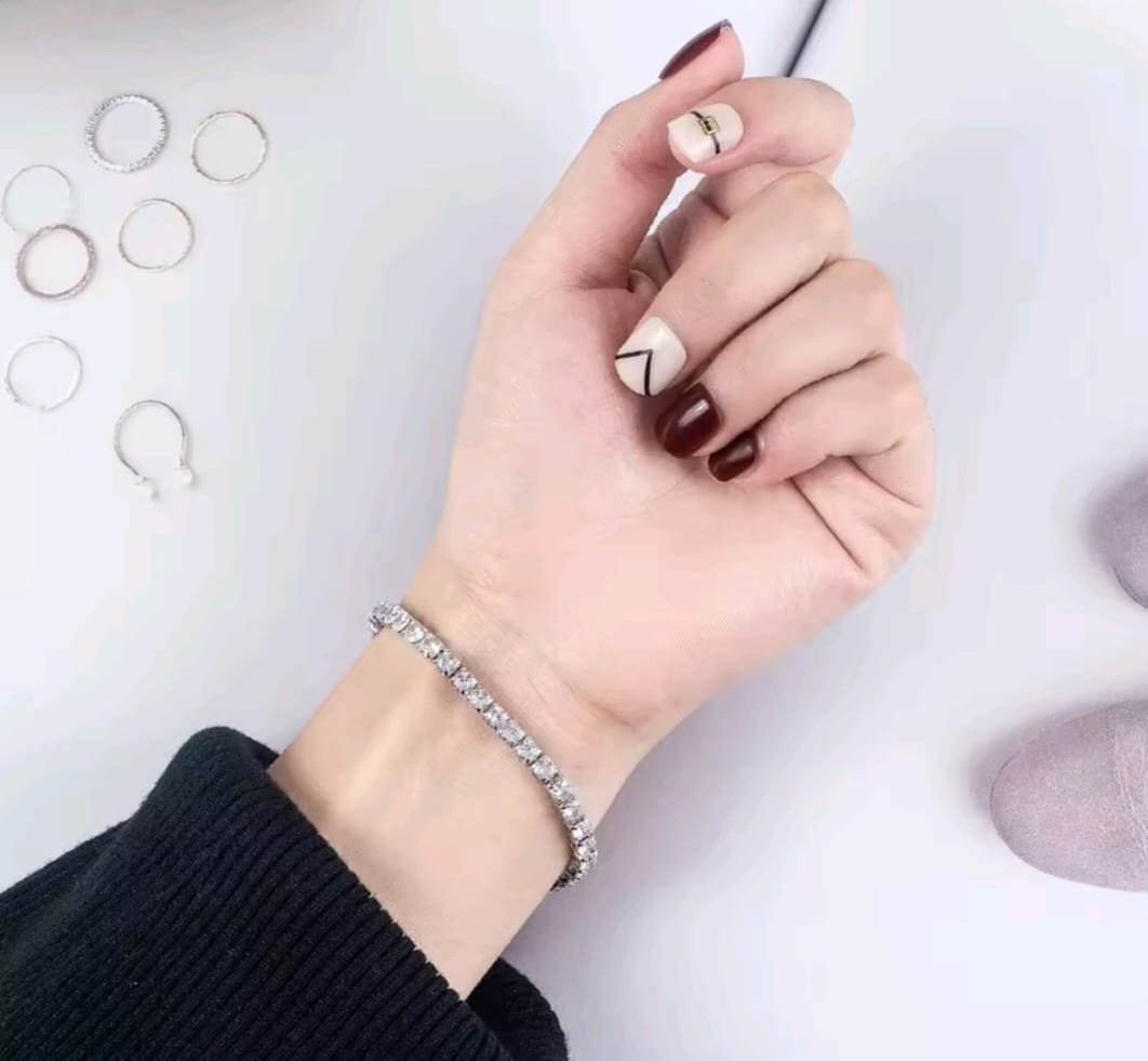 💎 Bracciale Tennis Eleganza Cristallina